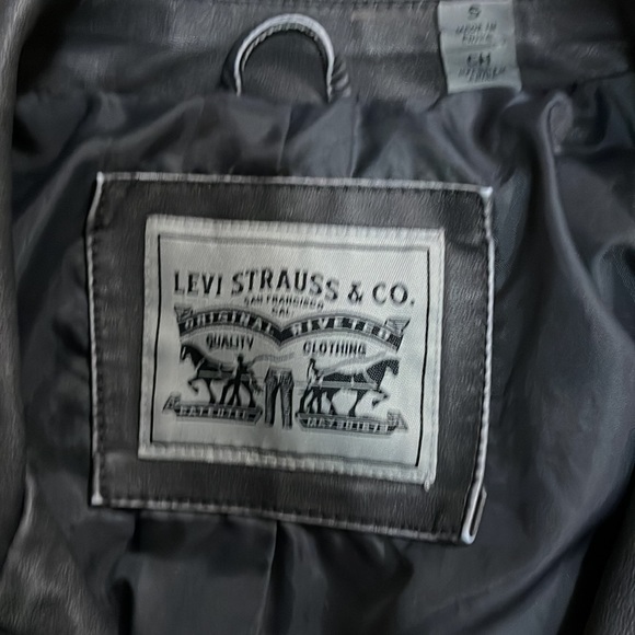 Levis Motorcycle Jacket in Dark Grey faux leather - Picture 3 of 4